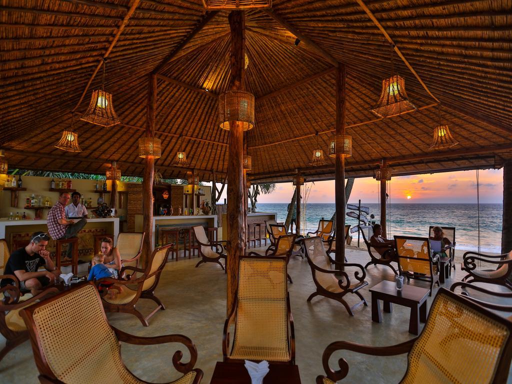 Thejan Beach Cabanas Bentota Kültér fotó