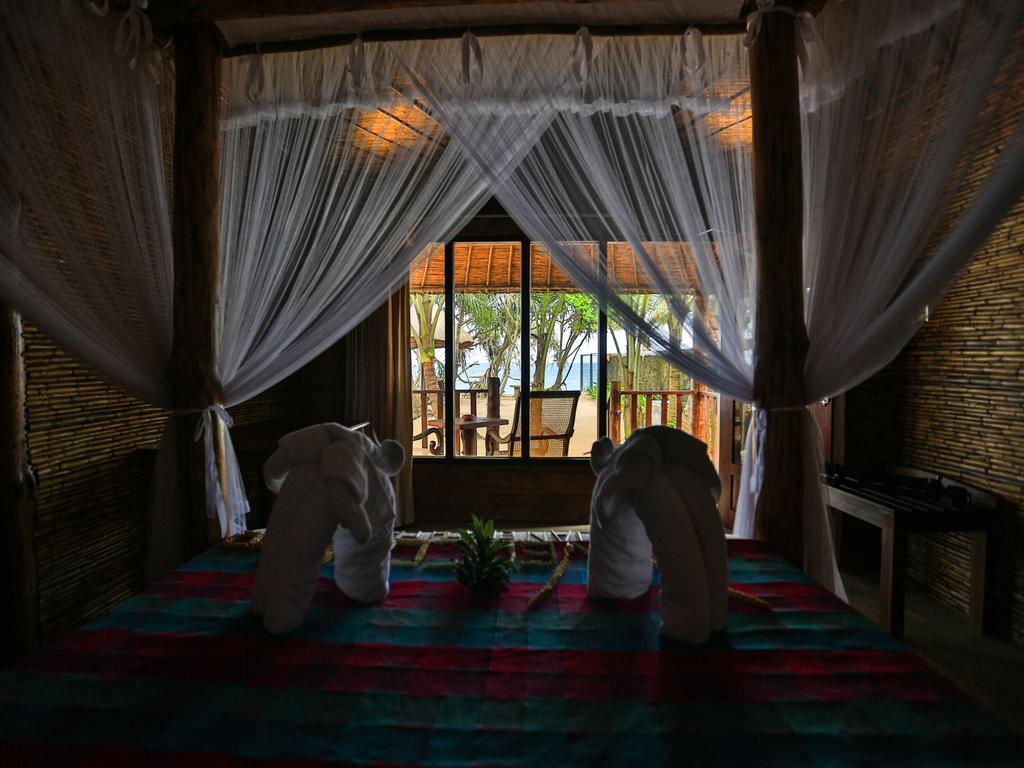 Thejan Beach Cabanas Bentota Szoba fotó