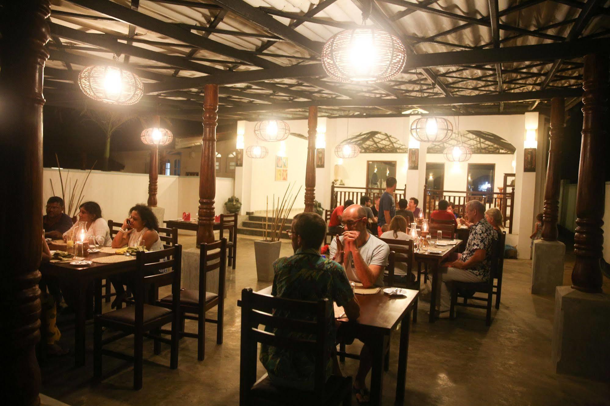 Thejan Beach Cabanas Bentota Kültér fotó